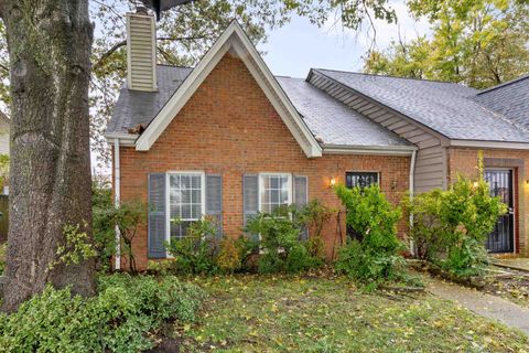 Photo of 3710 DEER CROSSING DR, Memphis, TN 38115 (MLS # 10208908)