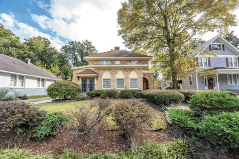 Photo of 2035 CENTRAL AVE, Memphis, TN 38104 (MLS # 10212002)