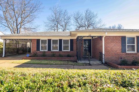 Photo of 1458 MT MORIAH RD, Memphis, TN 38117 (MLS # 10213886)