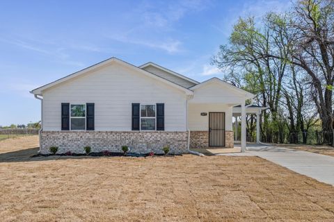 Photo of 3477 DAWNRIDGE DR, Memphis, TN 38118 (MLS # 10217850)