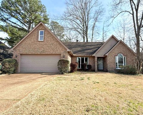 Photo of 4600 SHADOW FIELD LN, Bartlett, TN 38002 (MLS # 10215853)