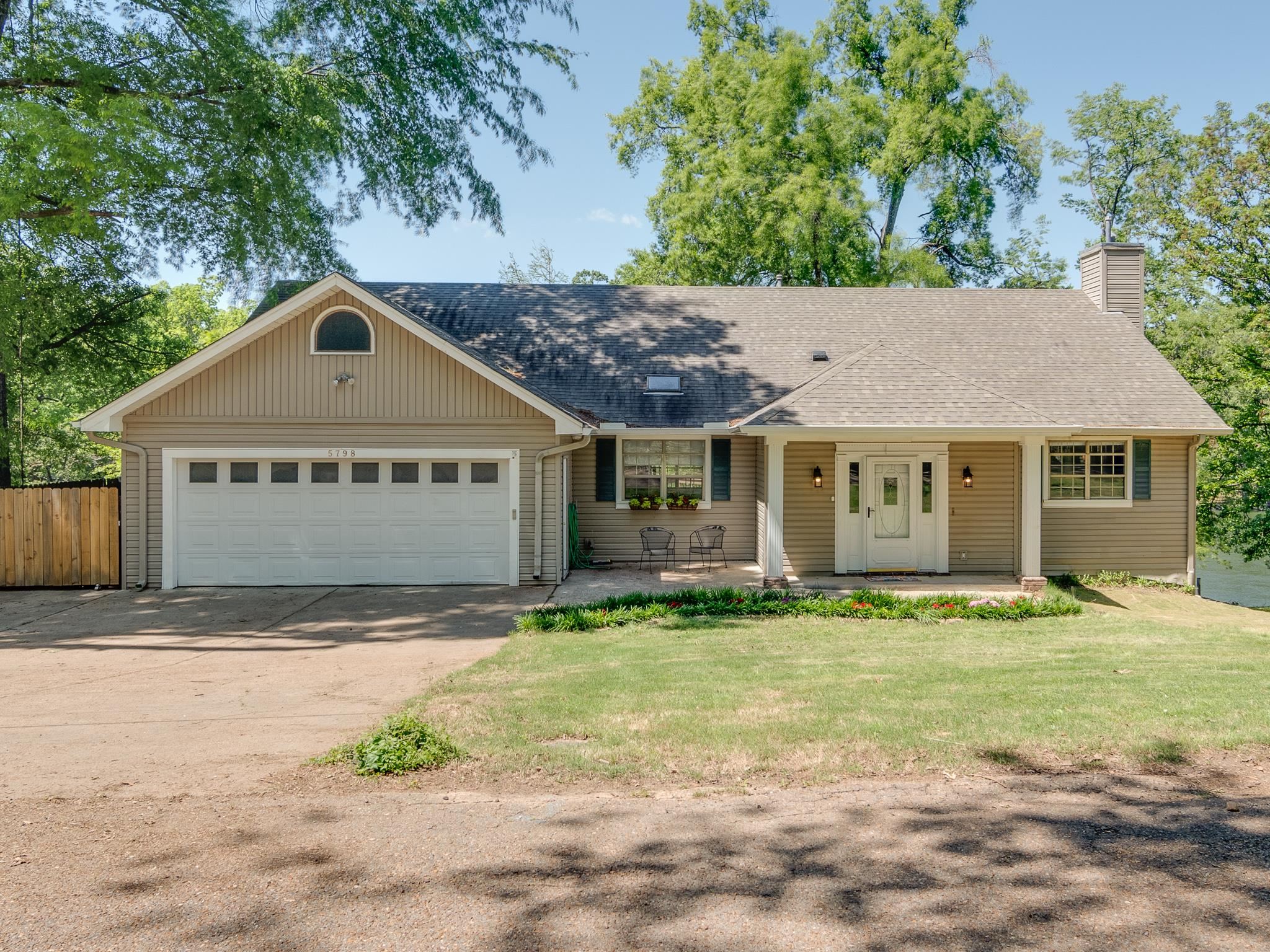 View Memphis, TN 38135 house