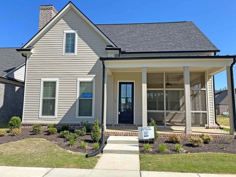 Photo of 525 VALLEY FORGE LN, Rossville, TN 38066 (MLS # 10196121)