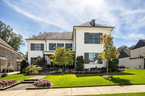 Photo of 9079 WINSTON WOODS CIR N, Germantown, TN 38139 (MLS # 10204788)