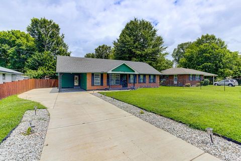 Photo of 1744 GOODHAVEN DR, Memphis, TN 38116 (MLS # 10224558)