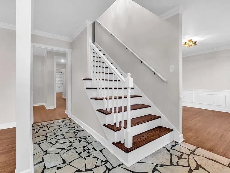 1285 HICKORY WOOD CV