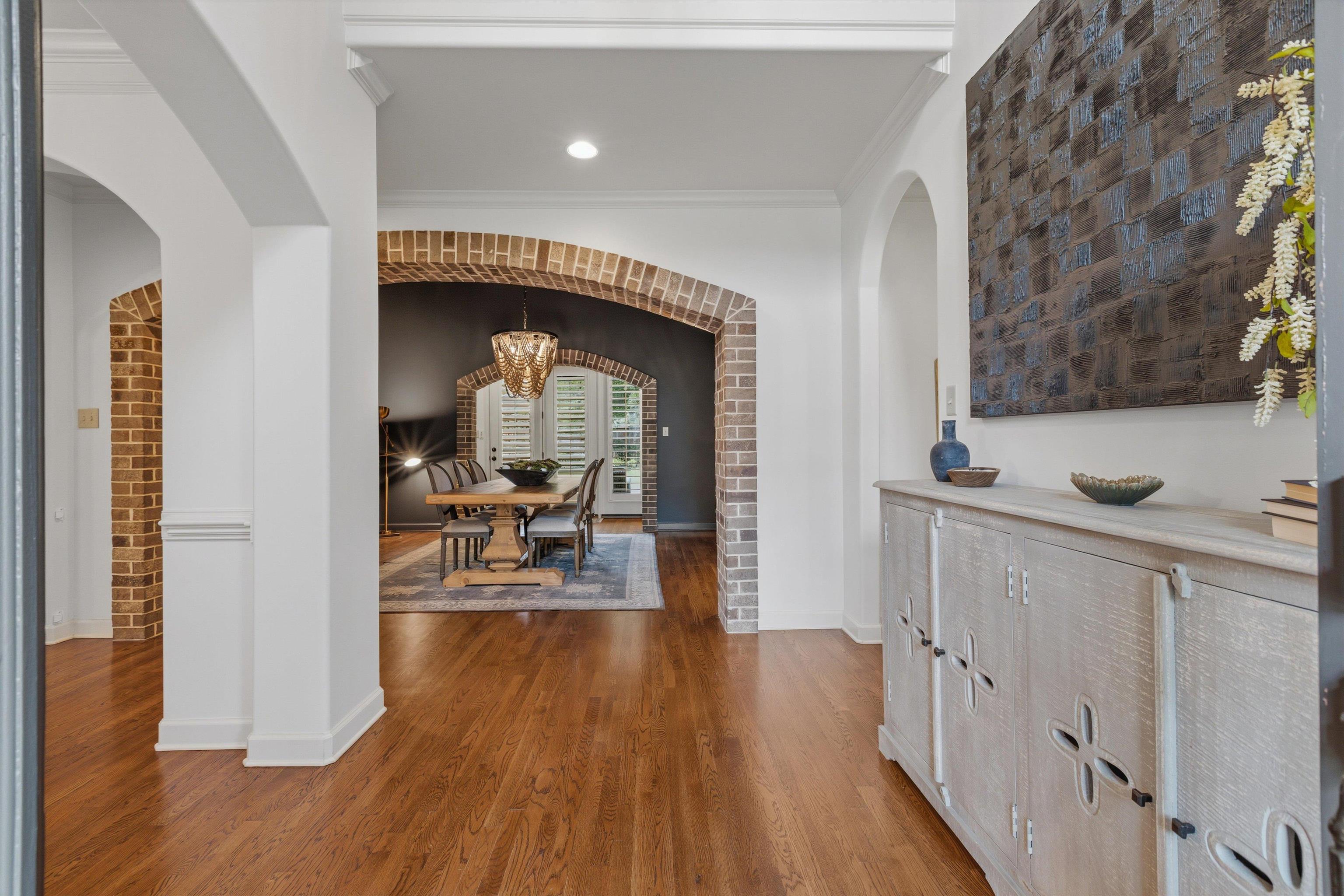 1644 BRACKENSHIRE LN
