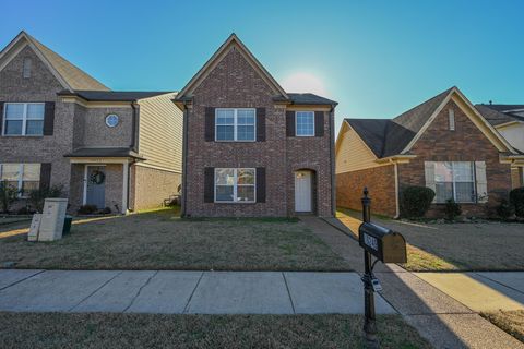 Photo of 10249 STERLING RIDGE DR, Cordova, TN 38018 (MLS # 10211557)