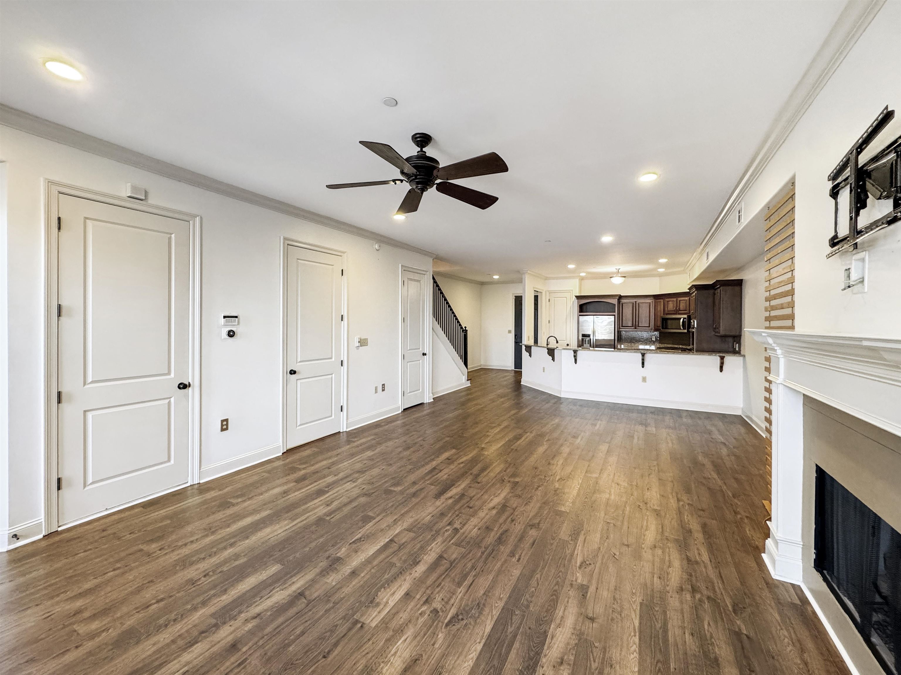 Memphis, Tennessee 38103, United States, 2 Bedrooms Bedrooms, ,2 BathroomsBathrooms,Residential,Active,206725