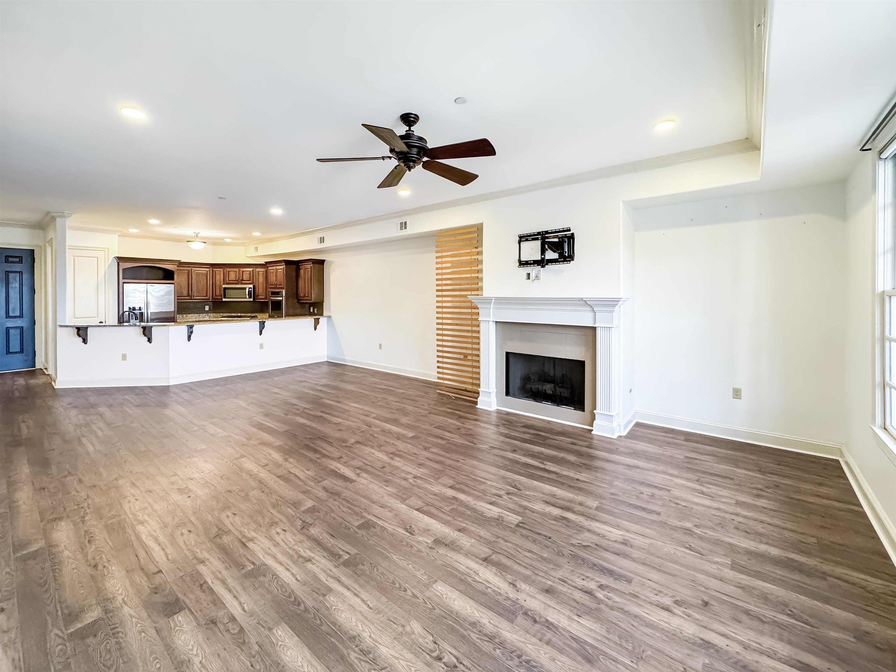 Memphis, Tennessee 38103, United States, 2 Bedrooms Bedrooms, ,2 BathroomsBathrooms,Residential,Active,206725