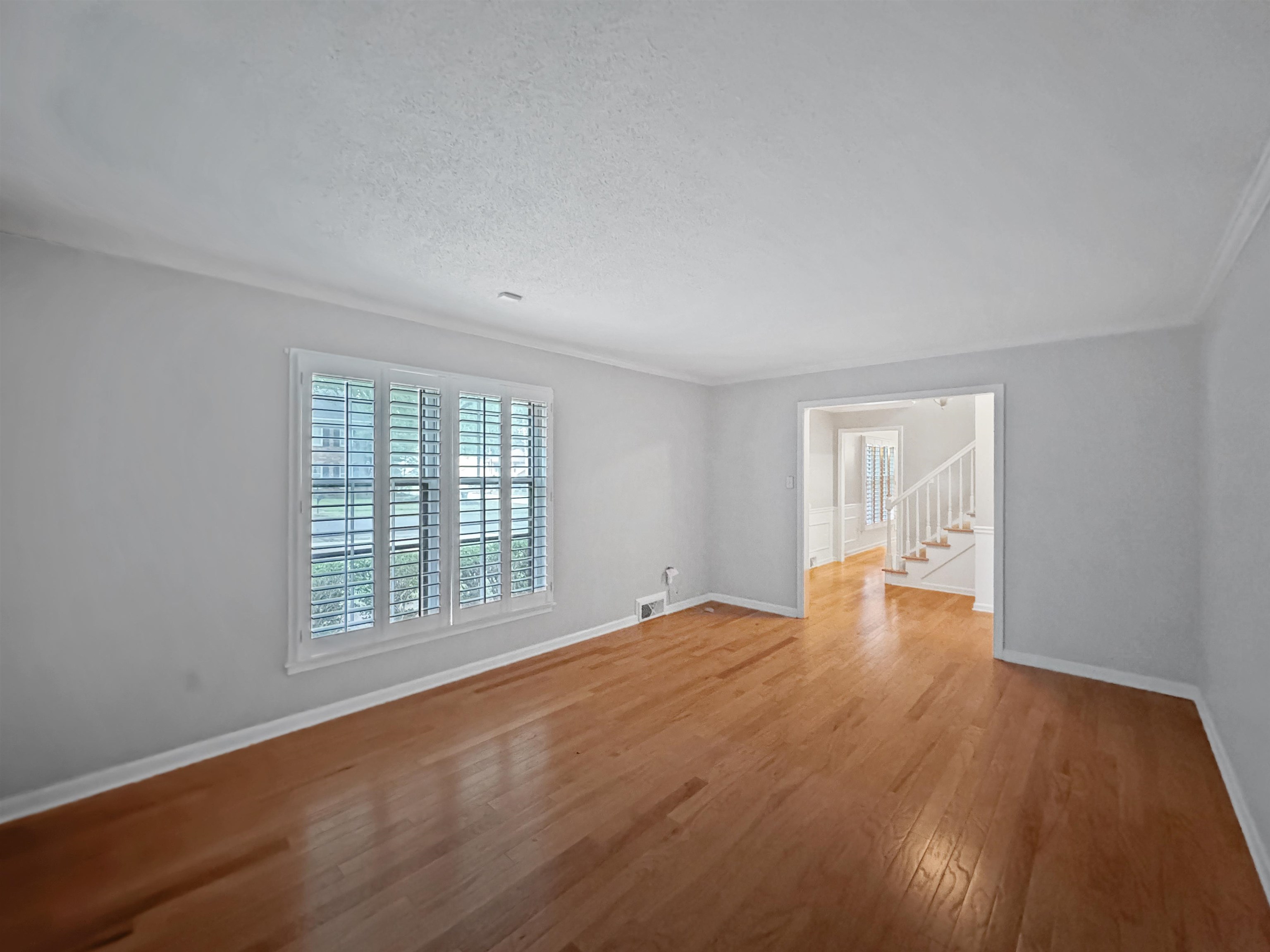 Memphis, Tennessee 38119, United States, 4 Bedrooms Bedrooms, ,2 BathroomsBathrooms,Residential,Active,225223