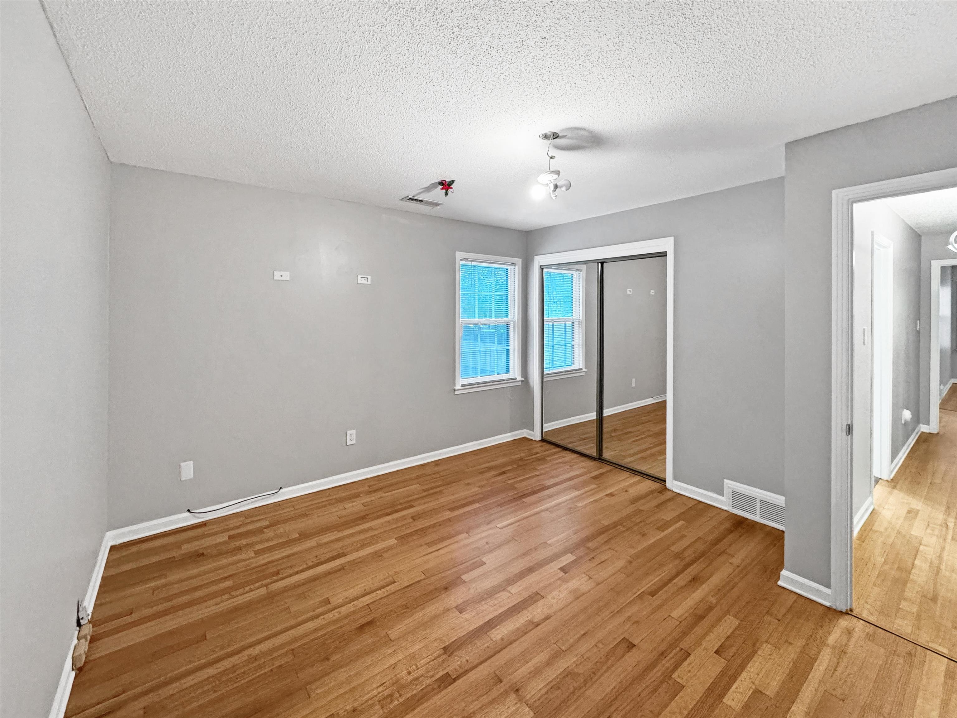 Memphis, Tennessee 38119, United States, 4 Bedrooms Bedrooms, ,2 BathroomsBathrooms,Residential,Active,225223