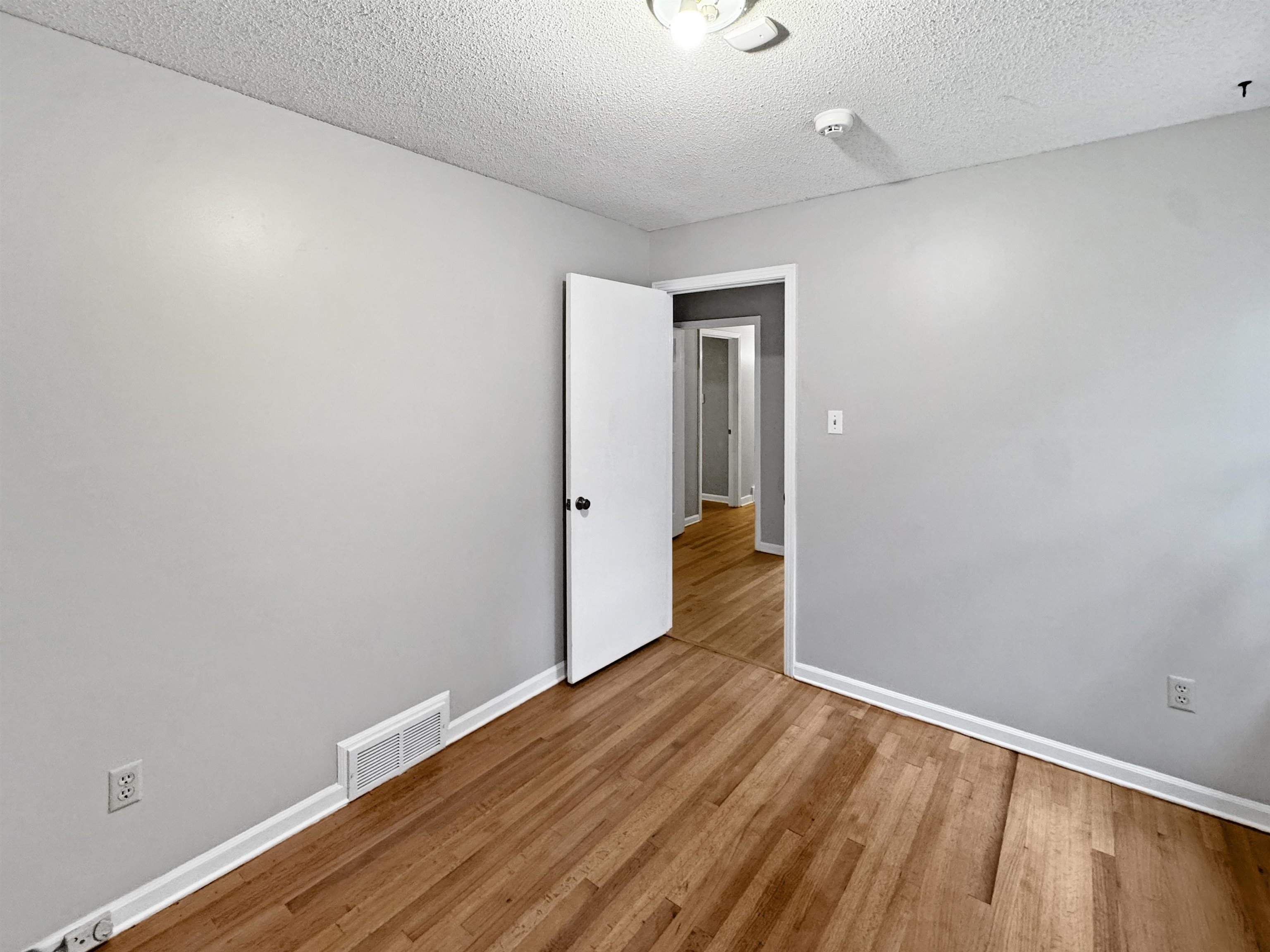 Memphis, Tennessee 38119, United States, 4 Bedrooms Bedrooms, ,2 BathroomsBathrooms,Residential,Active,225223