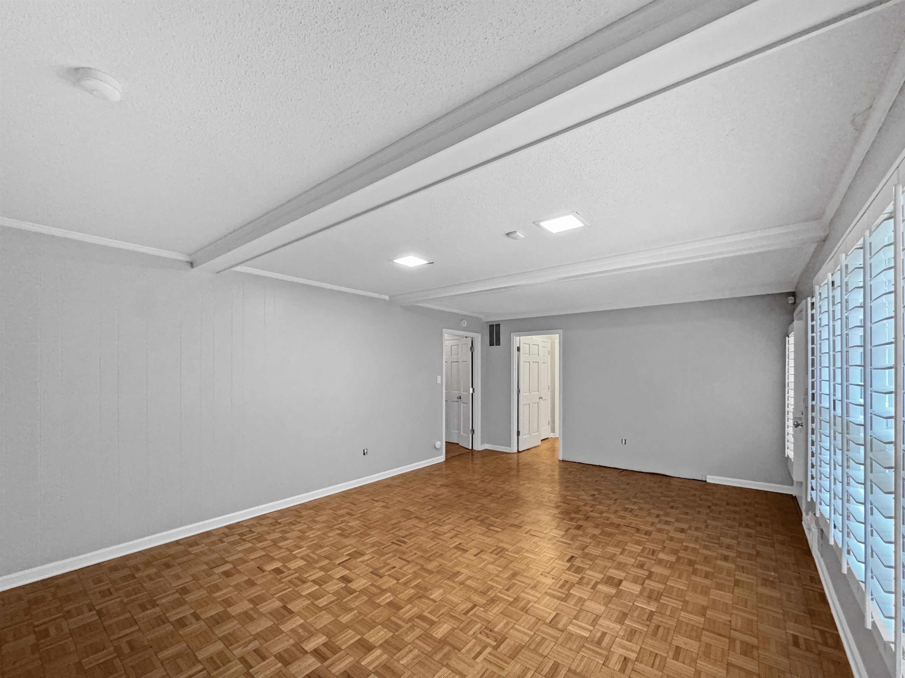 Memphis, Tennessee 38119, United States, 4 Bedrooms Bedrooms, ,2 BathroomsBathrooms,Residential,Active,225223