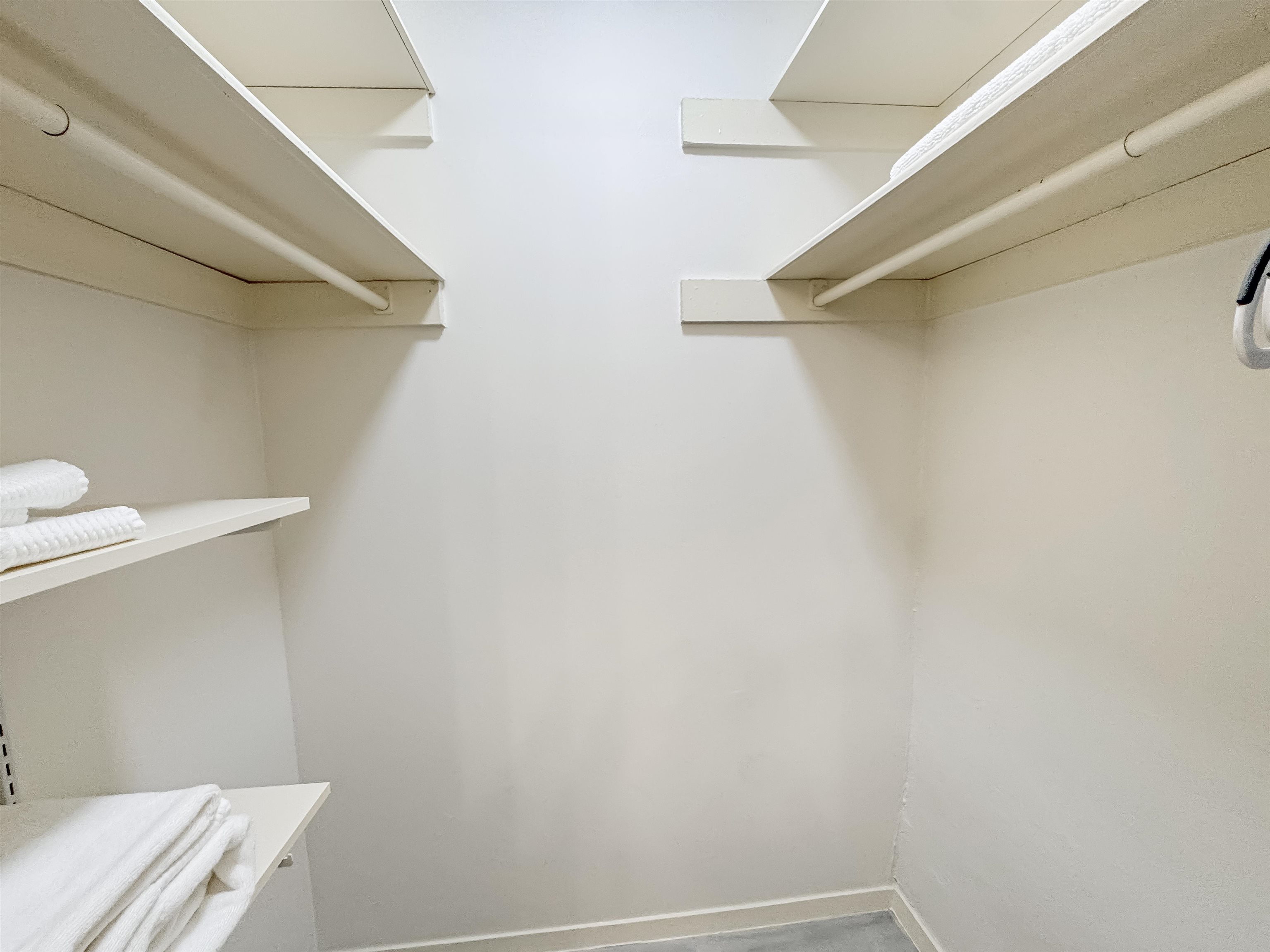 Memphis, Tennessee 38111, United States, 2 Bedrooms Bedrooms, ,2 BathroomsBathrooms,Residential,Pending,111565