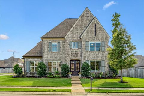 Photo of 867 CYPRESS POND DR, Collierville, TN 38017 (MLS # 10209321)