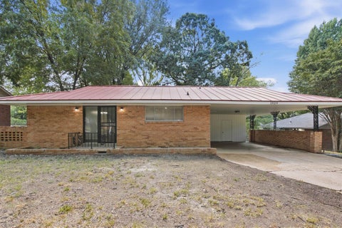 Photo of 1929 GOODHAVEN DR, Memphis, TN 38116 (MLS # 10230955)