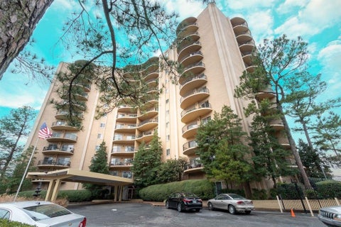 Photo of 475 N HIGHLAND ST 3F #3F, Memphis, TN 38122 (MLS # 10233002)
