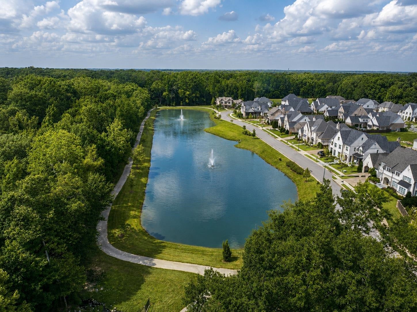 644 BUSHCHAT LN