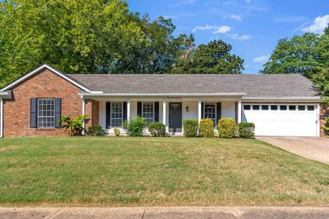 Photo of 3331 BLUEMONT DR, Memphis, TN 38134 (MLS # 10229868)