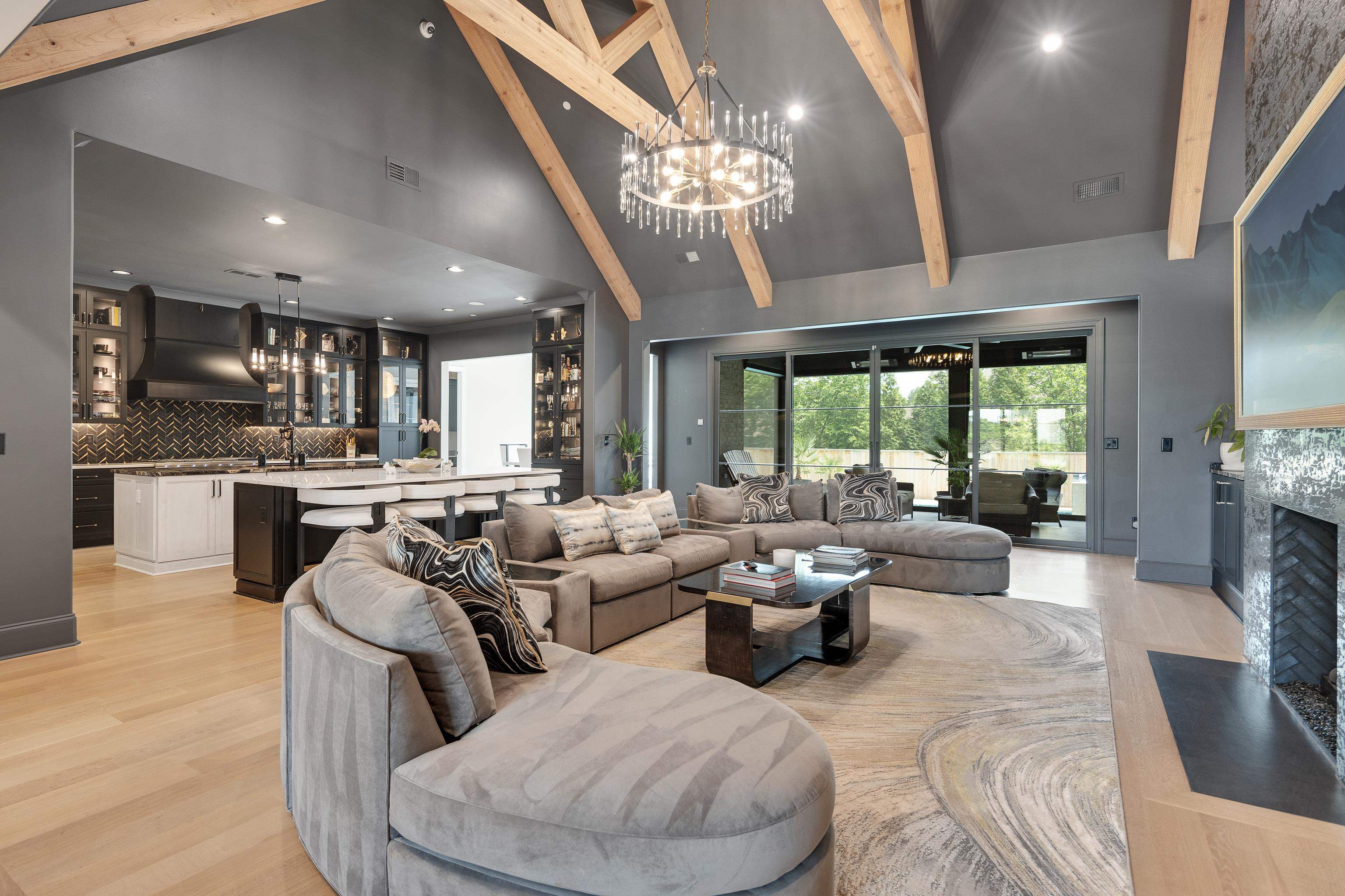 3044 CHAPEL WOODS CV