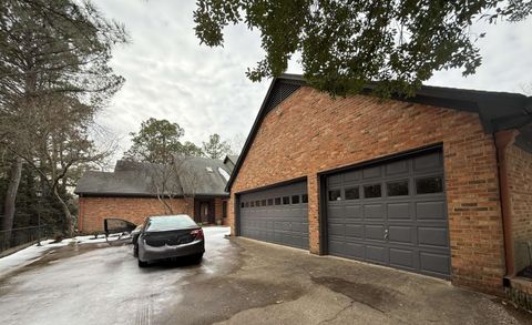 Photo of 765 SWEETBRIER CV, Memphis, TN 38120 (MLS # 10215263)