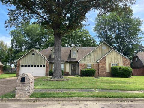 Photo of 4836 HARVEST FIELDS CIR, Memphis, TN 38125 (MLS # 10223147)