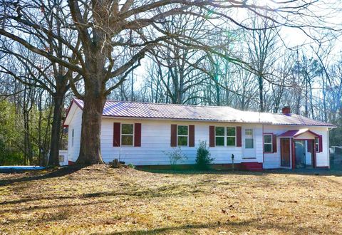 Photo of 120 RHODES LN, Middleton, TN 38052 (MLS # 10214215)
