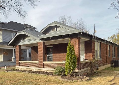 Photo of 1196 CENTRAL AVE, Memphis, TN 38104 (MLS # 10211574)