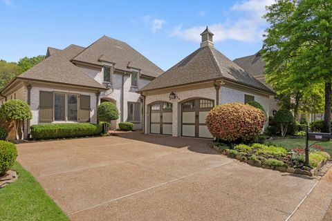 Photo of 7298 MONT BLANC DR, Germantown, TN 38138 (MLS # 10211539)