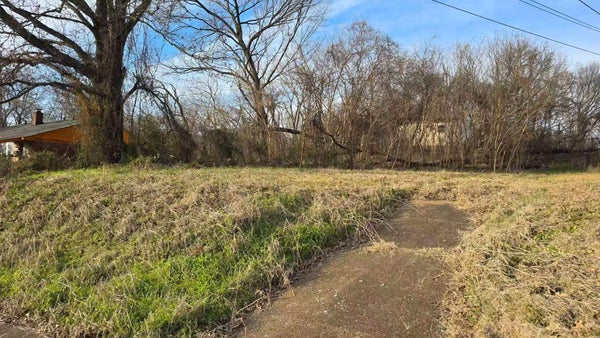200 W DAVANT AVE, MEMPHIS, TN 38109 - Image f10e5cd595af5cee4c106ee1626d4d7d/2327796985