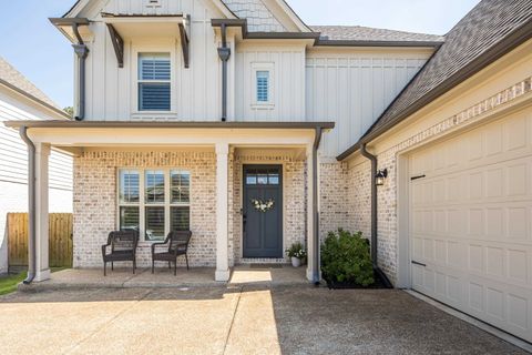Photo of 10249 EVERGREEN MANOR CV, Lakeland, TN 38002 (MLS # 10203920)