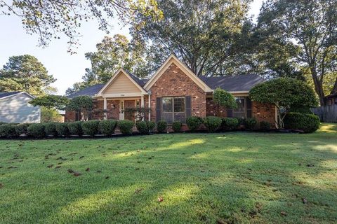 Photo of 1780 ALLENBY RD, Germantown, TN 38139 (MLS # 10208307)
