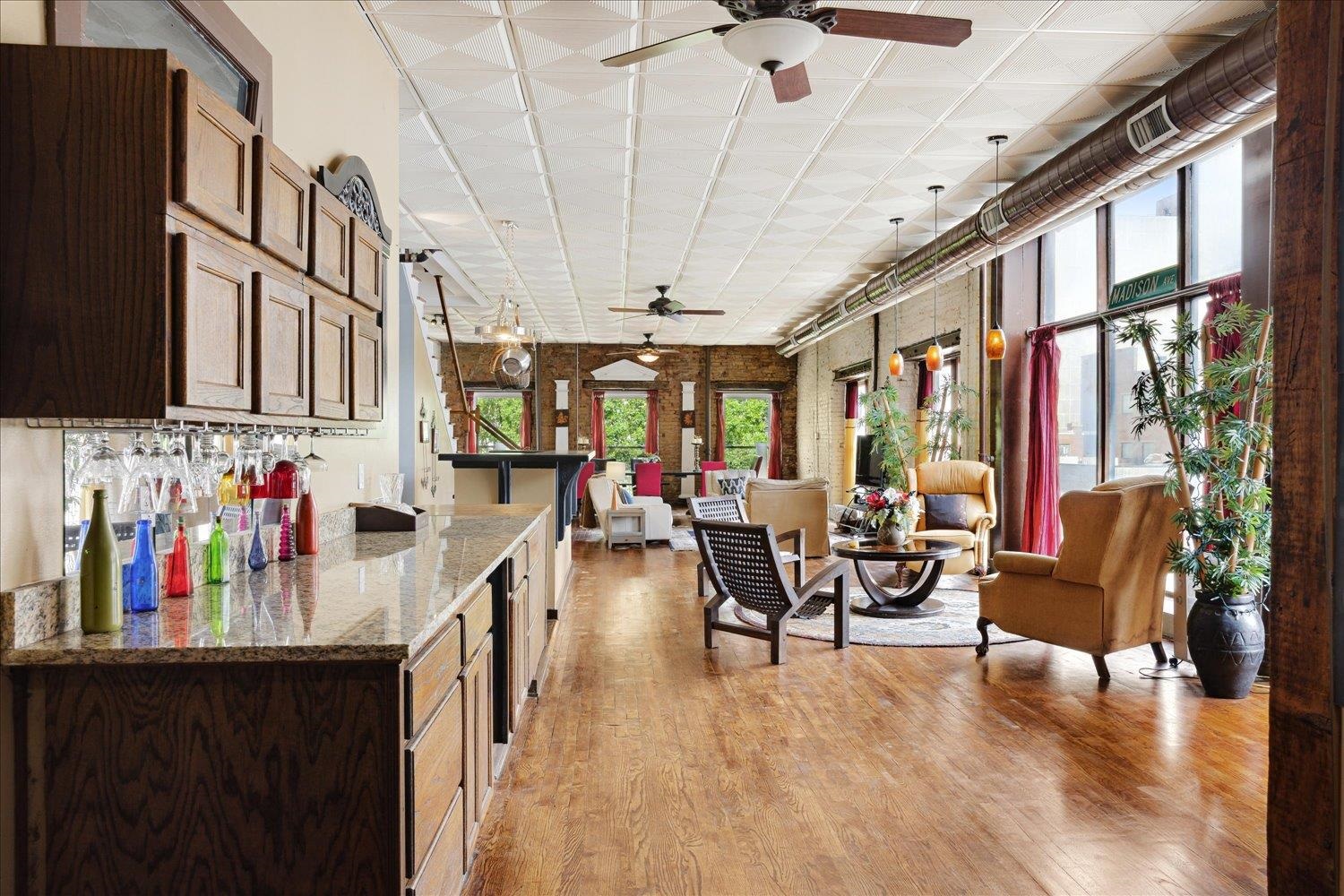 Memphis, Tennessee 38103, United States, 3 Bedrooms Bedrooms, ,3 BathroomsBathrooms,Residential,Active,140826