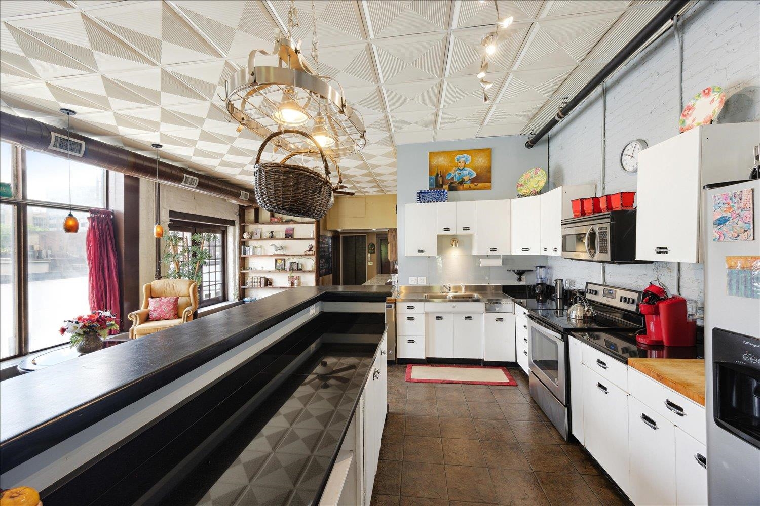 Memphis, Tennessee 38103, United States, 3 Bedrooms Bedrooms, ,3 BathroomsBathrooms,Residential,Active,140826