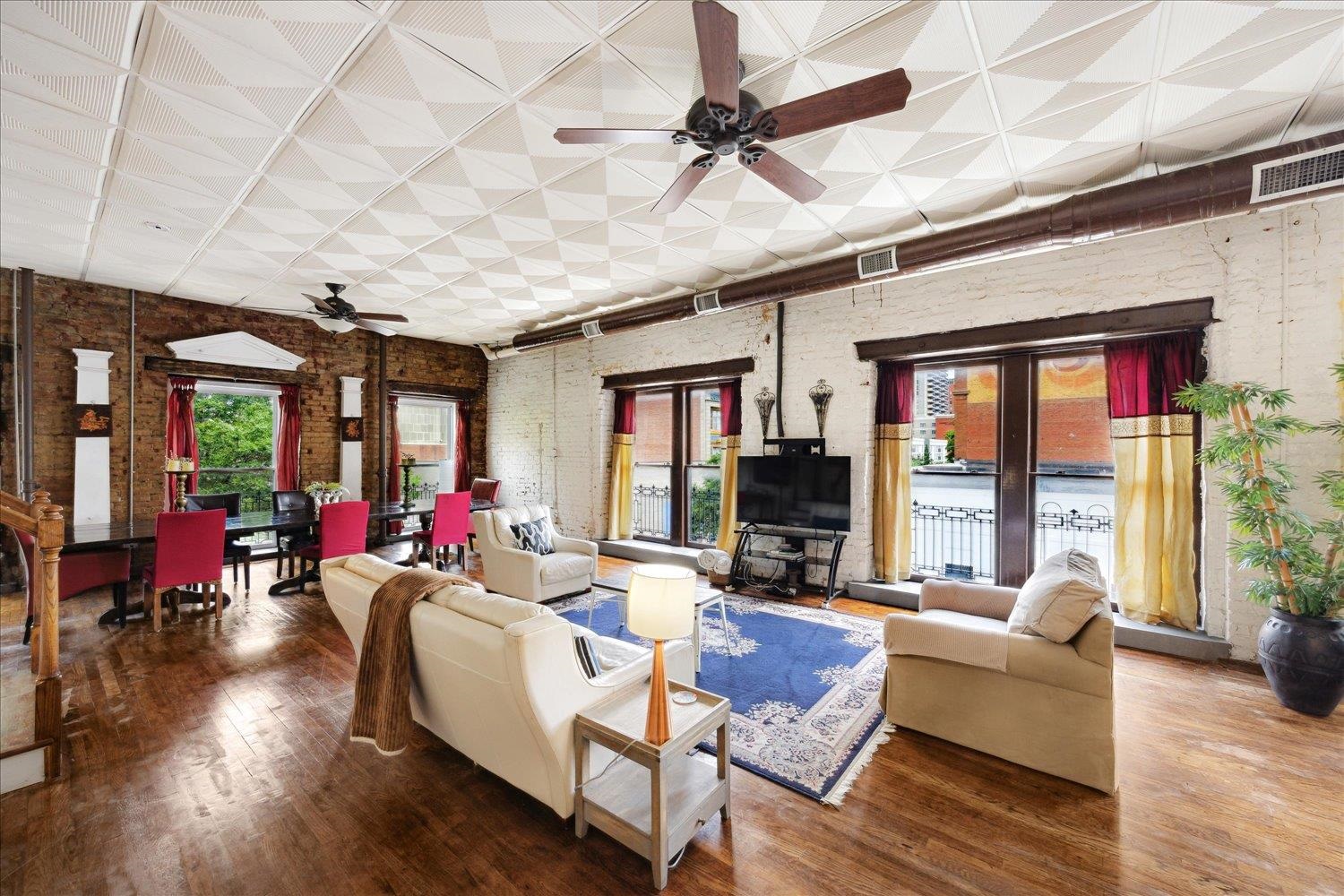 Memphis, Tennessee 38103, United States, 3 Bedrooms Bedrooms, ,3 BathroomsBathrooms,Residential,Active,140826