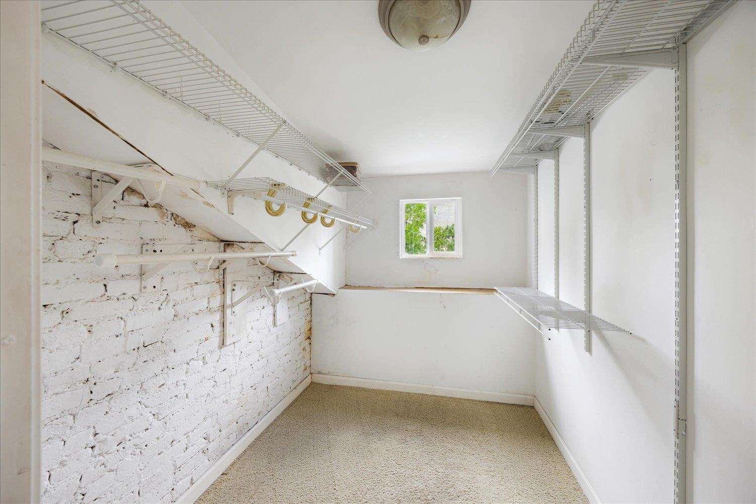 Memphis, Tennessee 38103, United States, 3 Bedrooms Bedrooms, ,3 BathroomsBathrooms,Residential,Active,140826