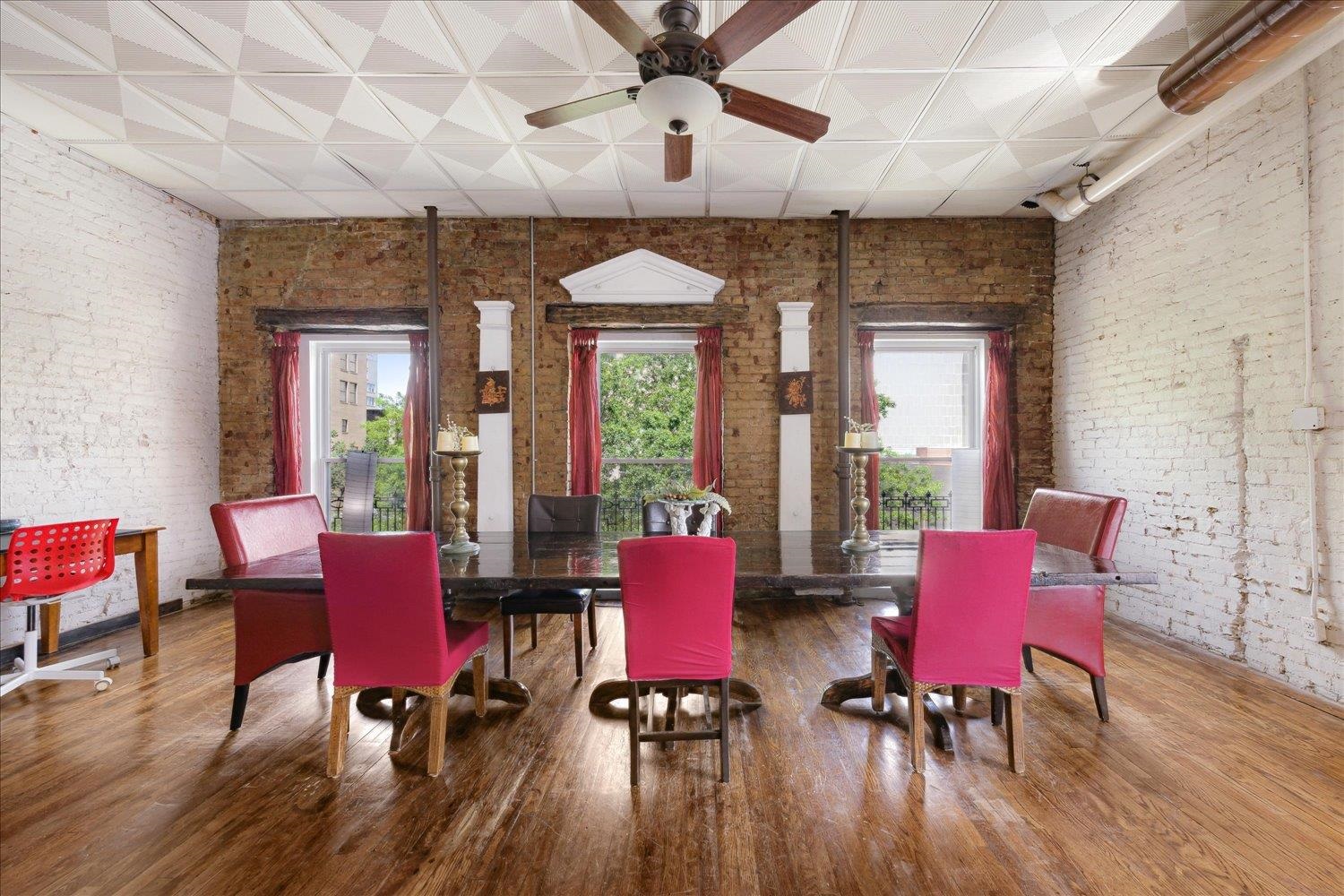 Memphis, Tennessee 38103, United States, 3 Bedrooms Bedrooms, ,3 BathroomsBathrooms,Residential,Active,140826