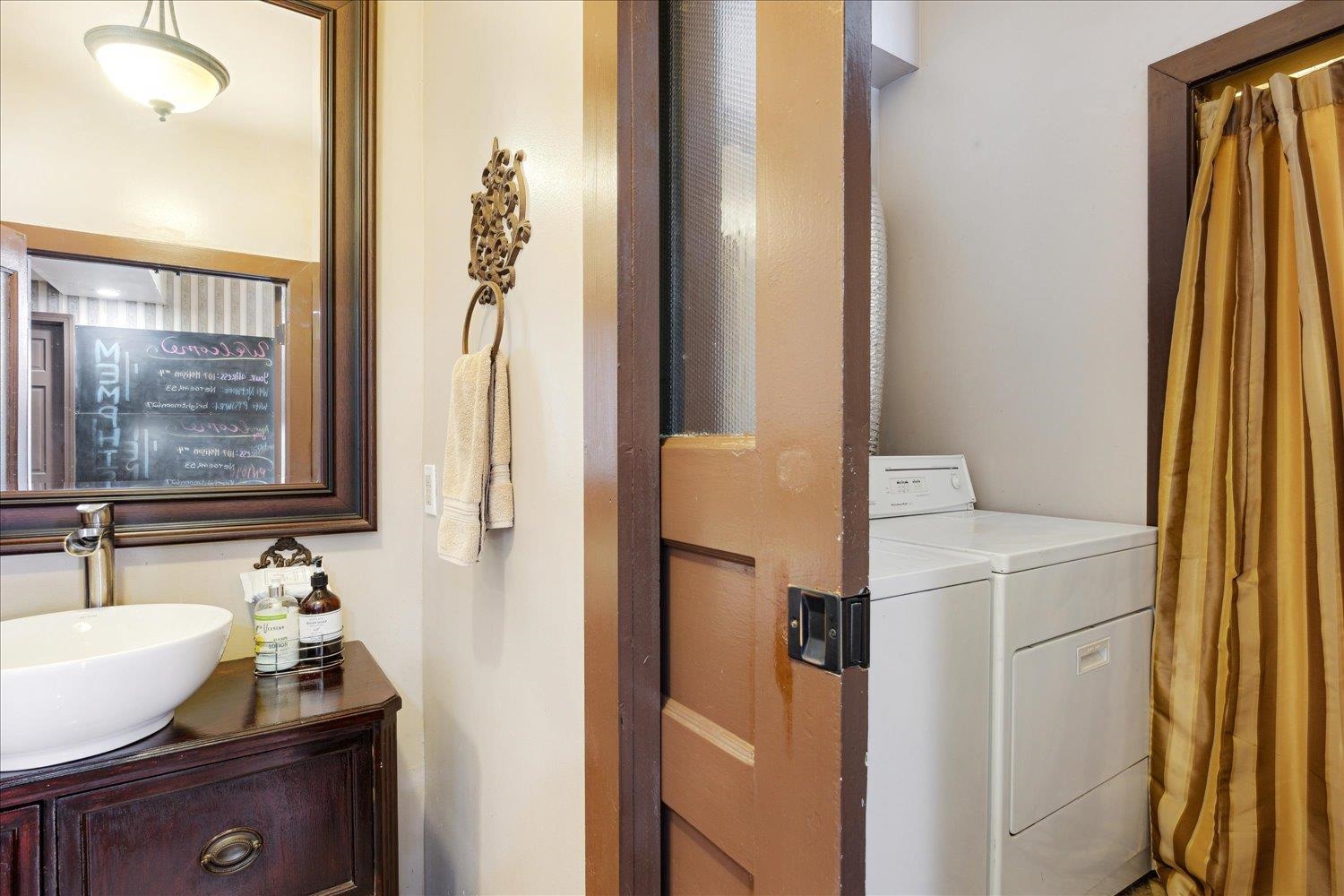 Memphis, Tennessee 38103, United States, 3 Bedrooms Bedrooms, ,3 BathroomsBathrooms,Residential,Active,140826