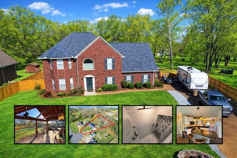 Photo of 30 WOODMONT DR, Eads, TN 38028 (MLS # 10216799)