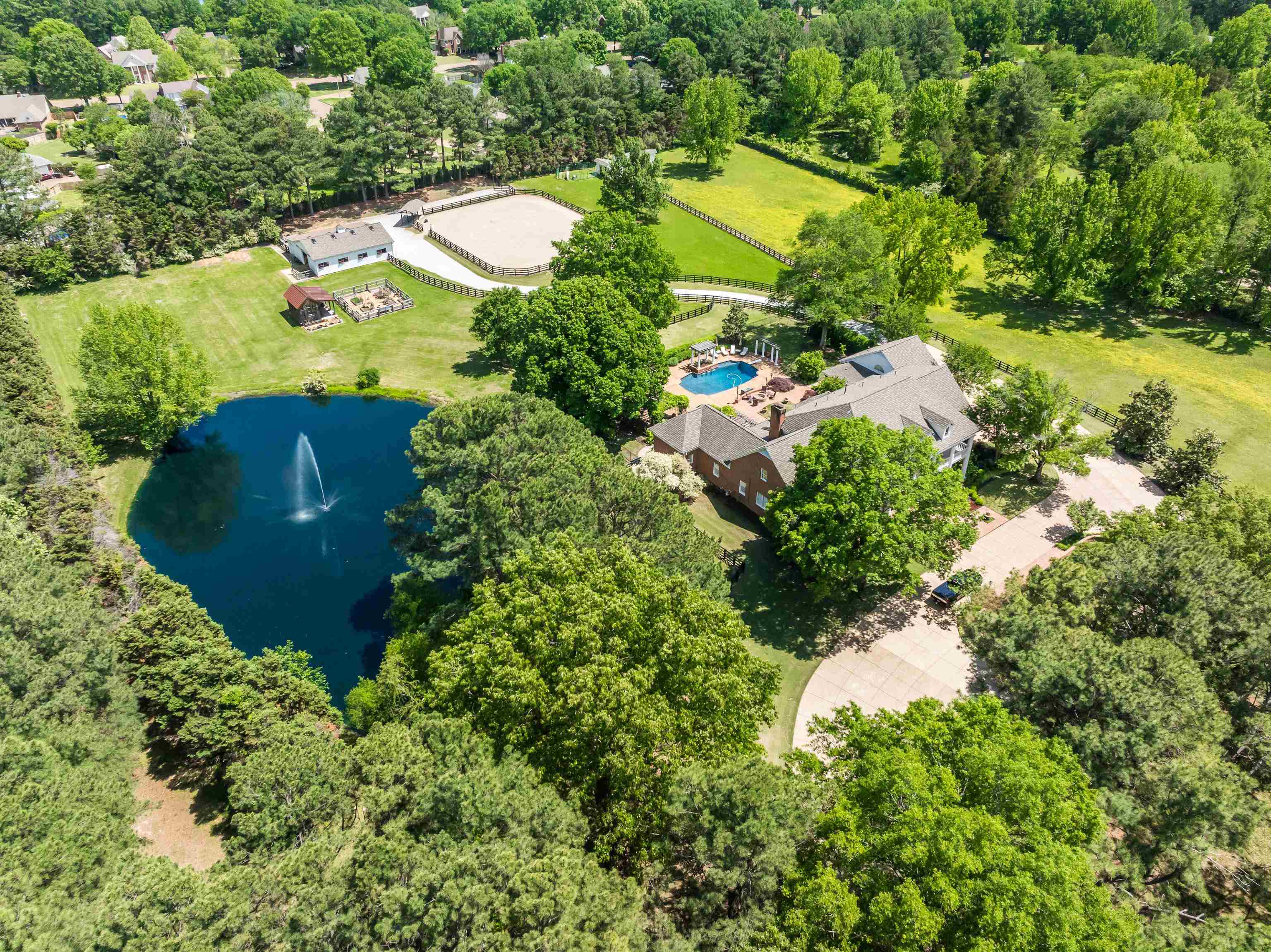 750 BRAY STATION RD

                                                                             Collierville                                

                                    , TN - $2,850,000