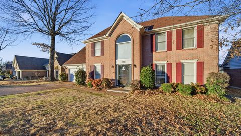 Photo of 8882 CHIMNEYROCK BLVD, Cordova, TN 38016 (MLS # 10212418)