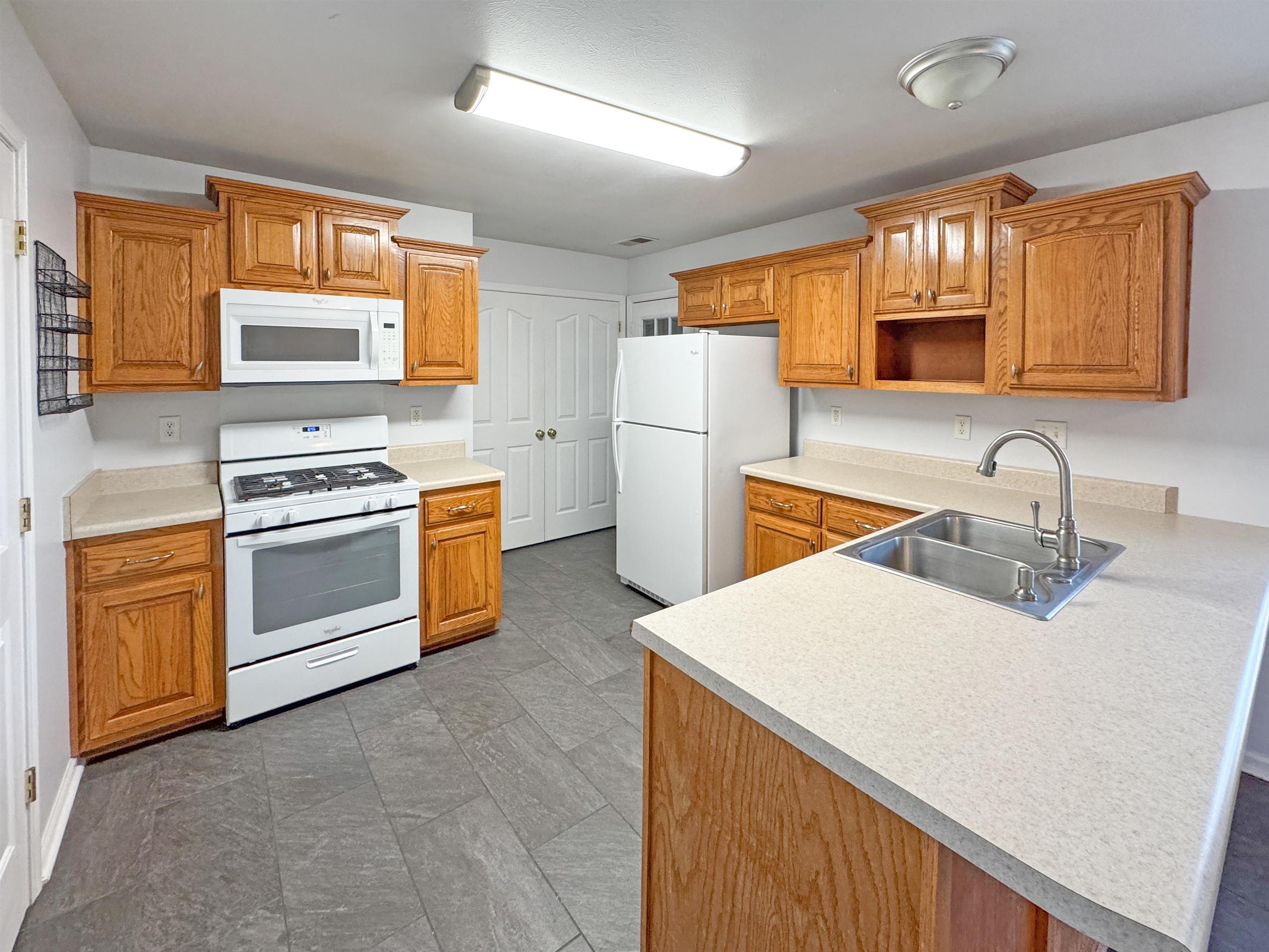 Munford, Tennessee 38058, United States, 3 Bedrooms Bedrooms, ,2 BathroomsBathrooms,Residential,Active,213001