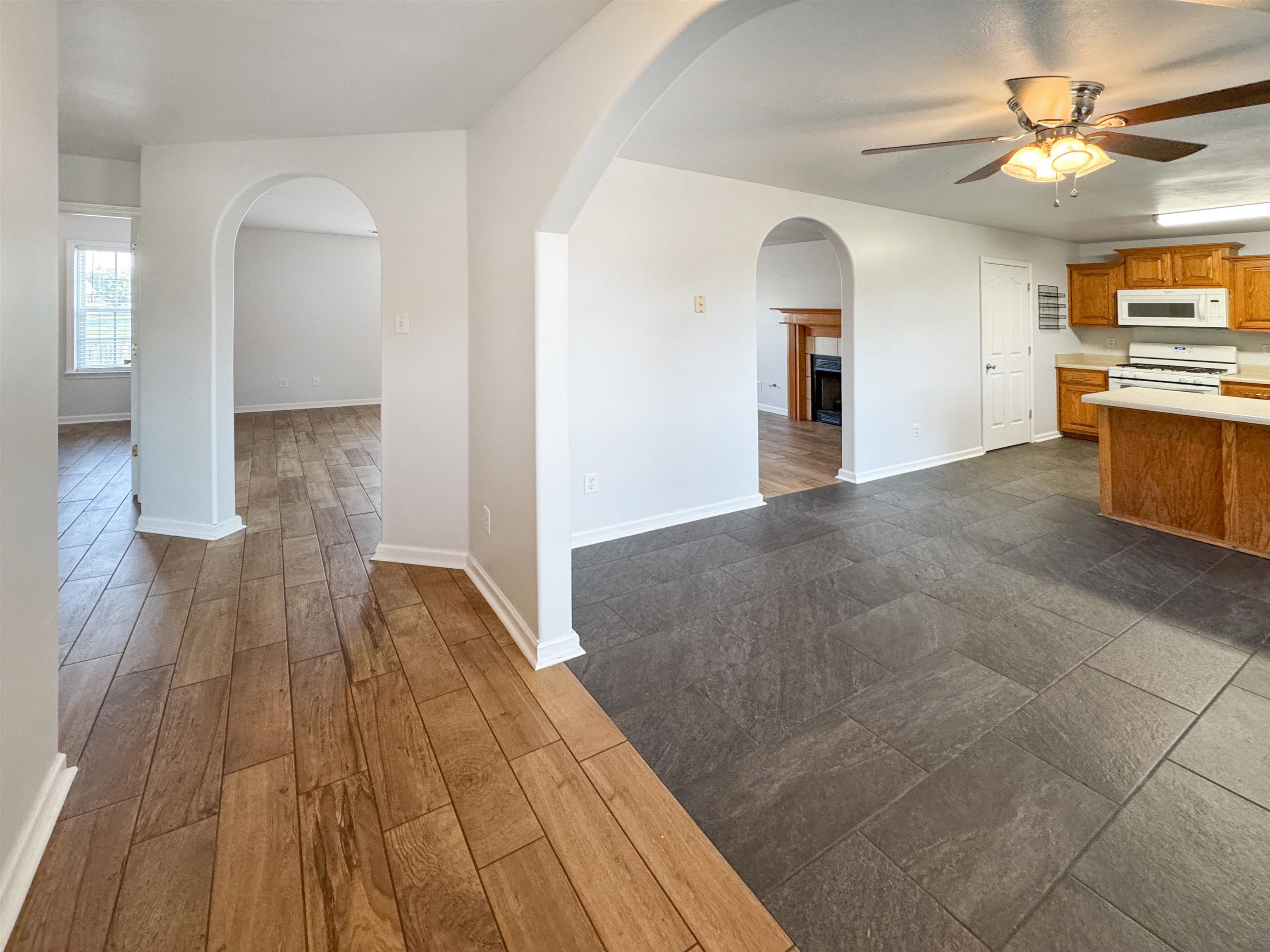 Munford, Tennessee 38058, United States, 3 Bedrooms Bedrooms, ,2 BathroomsBathrooms,Residential,Active,213001