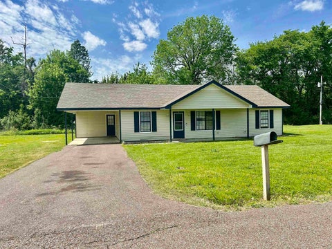 Photo of 59 CROSSWINDS CV, Henning, TN 38041 (MLS # 10219874)