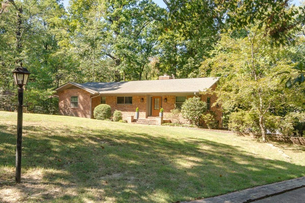 1423 W CRESTWOOD DR, MEMPHIS, TN 38119 - Image f3b1950e23e07ea190747d55e01d5fa8/2660448712