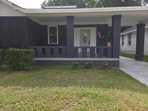 Photo of 840 N WATKINS ST, Memphis, TN 38107 (MLS # 10223450)
