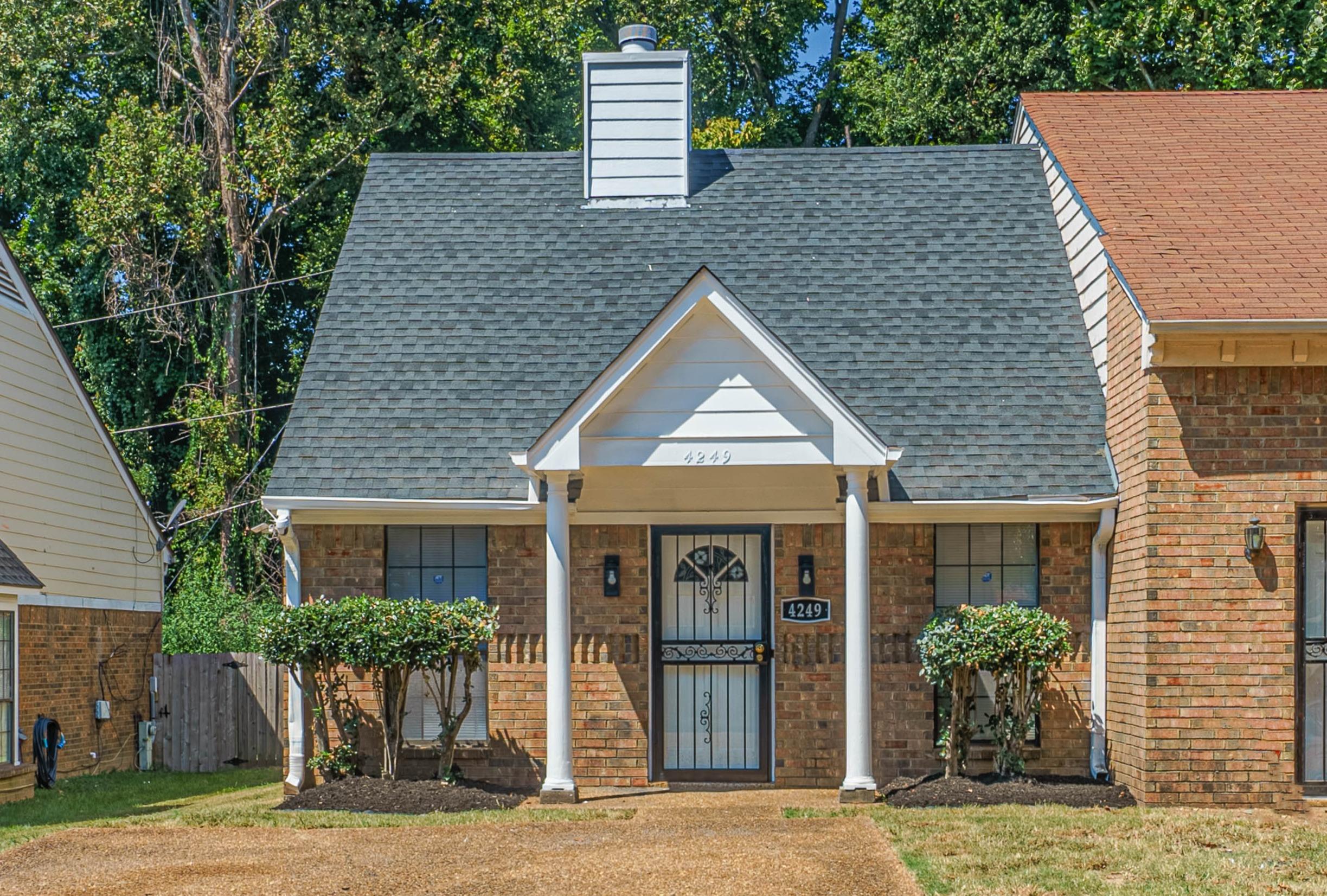 View Memphis, TN 38141 townhome