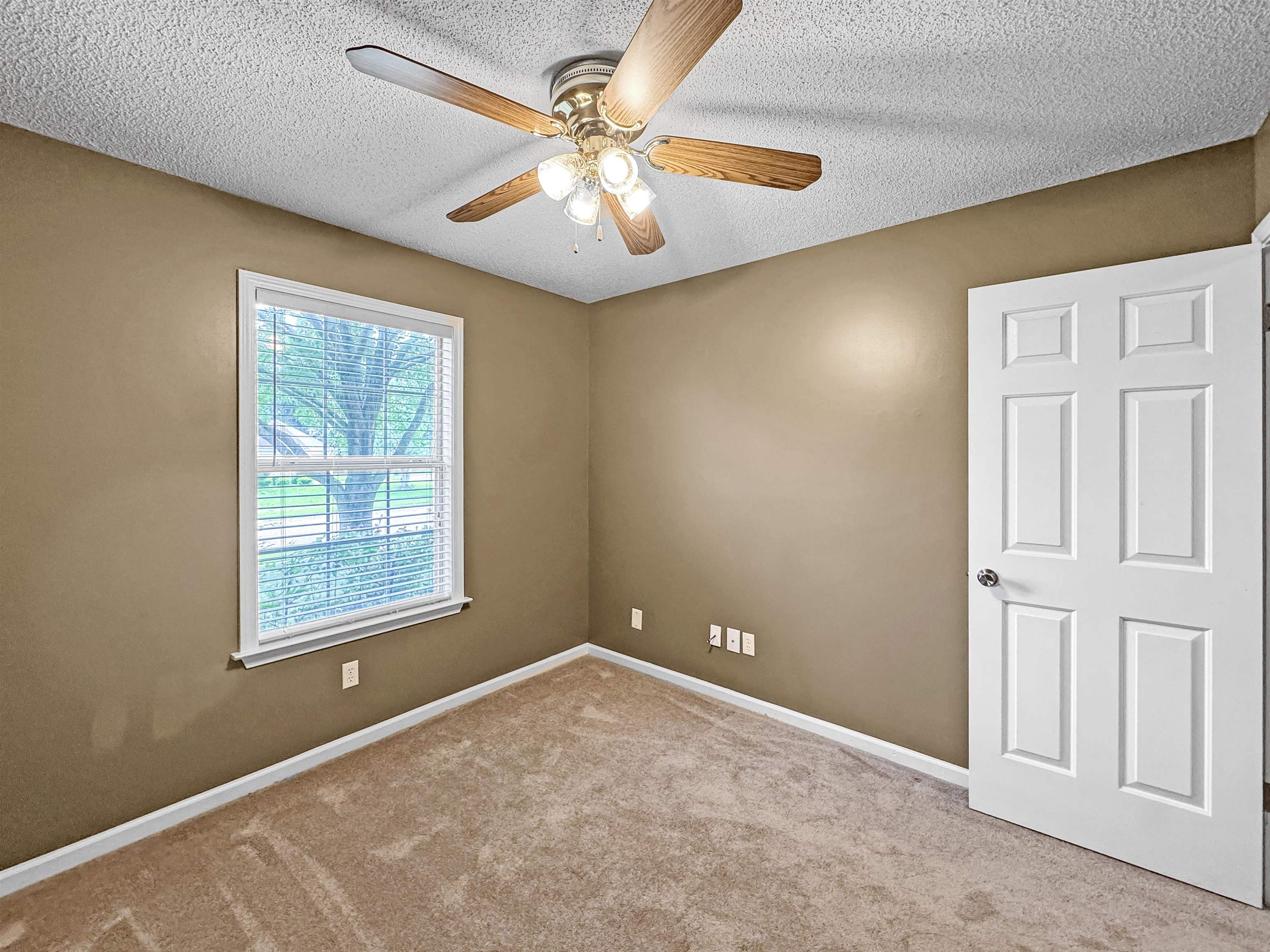 Memphis, Tennessee 38016, United States, 3 Bedrooms Bedrooms, ,2 BathroomsBathrooms,Residential,Pending,166976