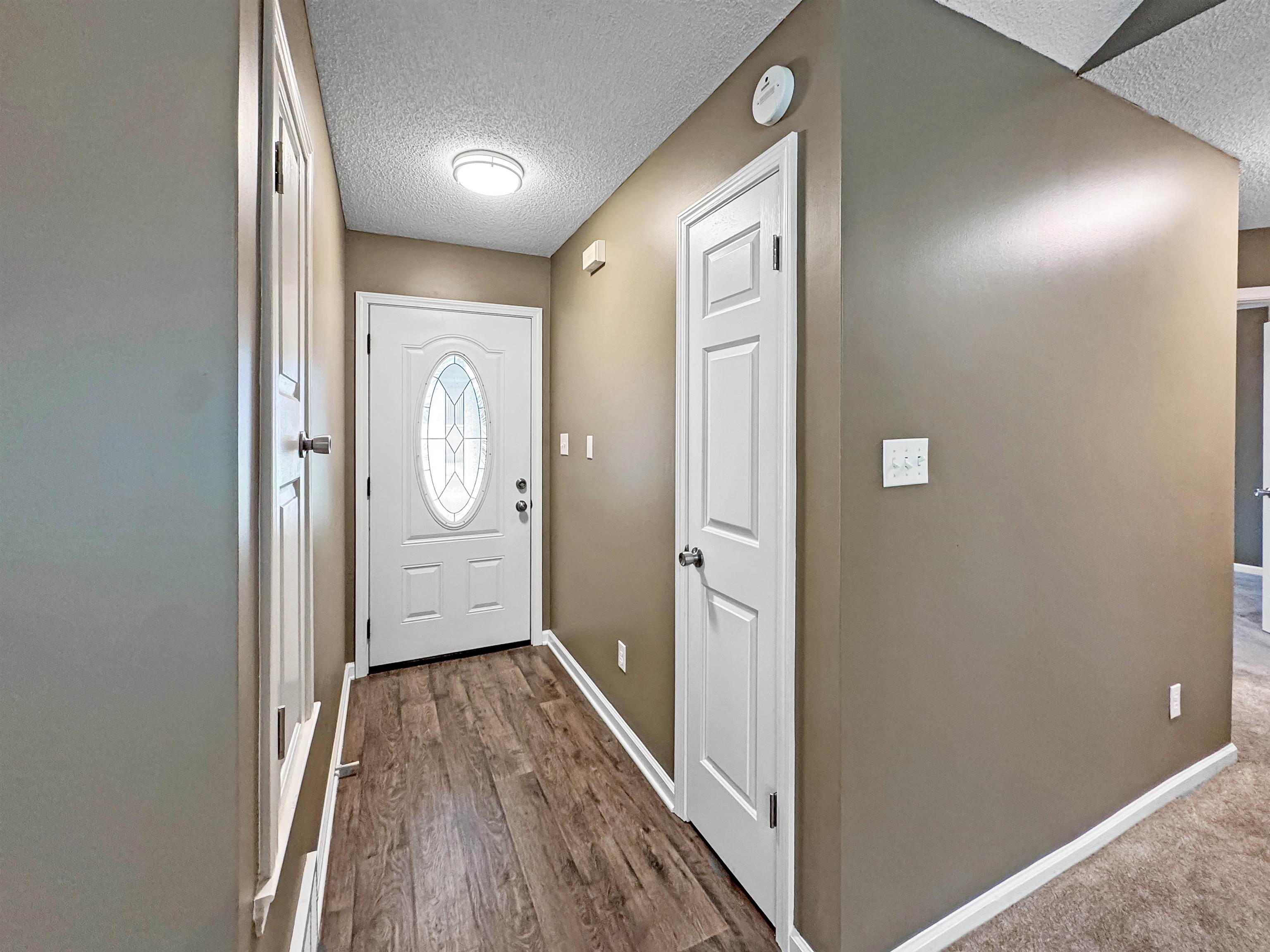 Memphis, Tennessee 38016, United States, 3 Bedrooms Bedrooms, ,2 BathroomsBathrooms,Residential,Pending,166976